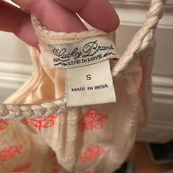 To small - Picture 3 of 3